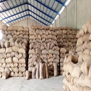  Produits Tropicaux: Soja, Noix De Cajou, Sésame - céréales je suis un professionnel sur le négoce international principalement sur les produits tropicaux et aussi les mines d'or