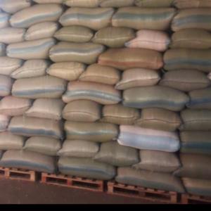  Yellow And White Corn Available - seed plant seed bonjour nous disposons une grande quantité  bonne qualité de maïs jaune et blanc  non gmo   pour des clients serieux veillez nous  contacter pour plus d information ----we are company located in tanzanie east africa looking for serious and reliable buyers of yellow and white corn  for 