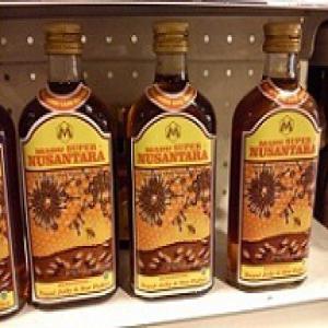  Natural Honey - hygiene maintenance dear sir/madam,  (hs 040900)--we would like to offer- natural honey. our natural honey is produced,  packed and sell following international quality parameters,  such as- -moisture max 18%,  -reducing sugars min 65%,  -sucrose max 5%,  -acidity value max 40mval/kg,  etc.. available in wholesale or retail p