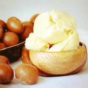  Beurre De Karité - huiles  faites vos commandes beurre de karité et des grains de beurre de karité venant du bénin précisément au nord peu importe la quantité que vous désirez je vous le fournis avec un bon prix
