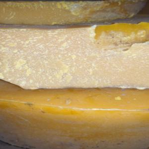 Miel Cire D'abeille Et Propolis - matières grasses nous sommes une coop&eacute;rative apicole bas&eacute; &agrave; l'ouest . nous produisons du miel de la propolis brut et autres sous produits de la ruche tel la cire d'abeille . besoin d'acheteur 