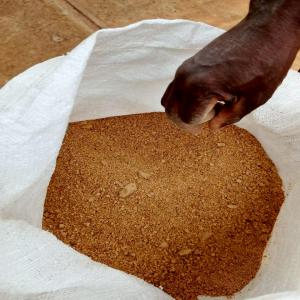  Vente Tourteaux De Soja - fruits secs et graines grillées nous sommes une coop&eacute;ratives producteur de tourteaux de soja et le soja de tr&egrave;s bonne qualit&eacute;s et nous disposons actuellement une quantit&eacute; importantes que nous aimerions vendre aux acheteurs s&eacute;rieux. cordialement merci
