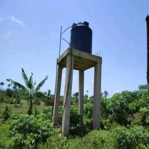  Domaine Agricole En Vente - Industrie exploitation je vous propose une grande #ferme ( élevage du poulet) à vendre à #kindia,  guinée conakry ( pret à emploi) --située à kalékhouré,  dans samagbè,  préf. kindia--non loin de la route nationale rn1--elle est construite sur un do