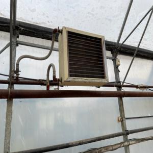  Aerotherme - matériels machines 7 aérothermes d'environ 63kws chacun.--avec toute la tuyauterie acier à démonter sur place dans une serre.--plus de 200 mètres de tuyauterie.--prix de vente - 3000 euros l'ensemble.--le prix ne comprends pas le démontage et le chargement/livraison.