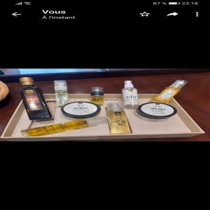  Huile D'argan Cosmétique Et Alimentaire - huiles nous sommes des grands exportateurs  d'huile d'argan alimentaire et cosmétique ainsi que des oranges du maroc vers plusieurs pays étrangers soit par voie maritime ou par voie aerien,  nos prix sont trop compétitifs et nous disposons de nos propres fermes de production ----cordial