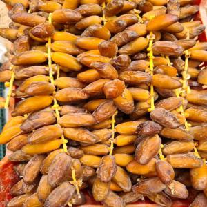  Dattes De La Tunisie - fruits et légumes dattes de la tunisie compagne 2022-2023,  de la bonne qualité ,  disponible de suite,  issue des champs de dattes de kebili,  dans le sud de la tunisie