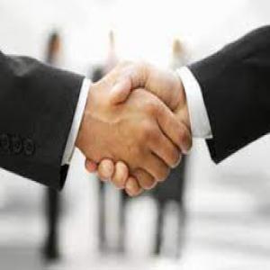  Cherche Investisseur Dans Importation Banane - Investissement capitaux nous cherchons un investisseur dans l importation des bananes pour l algerie .on a tout les documents nécessaires et on a un client .on cherche un partenaire avec 8 milliards de centimes .la duré partenariat est 1 année renouvelable 