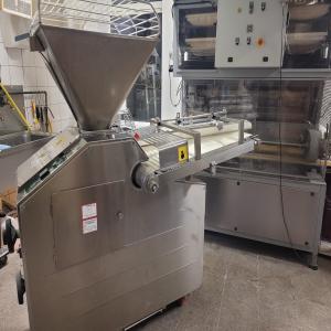  Recherche Client Pour Matériel Boulangerie - matériels machines je cherche un client pour l'achat de matériel de boulangerie occasion en excellent état.--a enlever par vos soins--four tagliavini tronic--balancelle pabialpa--congélateur et frigo panimatic--peseuse --dresseuse mono--idéal pour export--matériel récent en ex