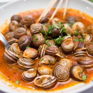  Espace Touré Escargot - autres faire consommer des escargots de qualit&eacute; c'est n&ocirc;tre pr&eacute;occupations donc n'h&eacute;sitez surtout pas approchez regardez achetez et consommer. 