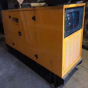  Groupe Électrogène Sdmo Ns 60 - matériels machines groupe &eacute;lectrog&egrave;ne sdmo---type - ns 60---num&eacute;ro de s&eacute;rie - s64318---dimensions- 1525x1120x2300 mm---moteur 4 cylindres perkins, ---alternateur - leroy somer.---date de fabrication - 12-1993---facteur de puissance - 0.8---nombre d heures de fonctionnement - 07786h---amp&eac