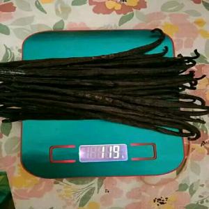  Recherche Des Clients - épices aromates bonjour, --je suis planteur de vanille  &agrave; madagascar.--a ce moment, je cherche des clients pour acheter mes produits.--voici la d&eacute;tails de mes produits---vanille biologie, provenant de madagascar,  dans la r&eacute;gion sava.----vanille pr&eacute;par&eacute; , gourmet et non fendue.--taux d