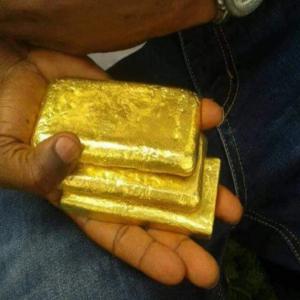  Vente D'or Certifié - métaux nous mettons en vente de l'or 22 carats certifi&eacute; lbma 20%. quantit&eacute; jusqu'&agrave; 3 tonnes. puret&eacute; 97% nous souhaitons que les clients se d&eacute;placent pour analyser la marchandise. paiement par lc irr&eacute;vocable contre pr&eacute;sentation des documents export. frais 