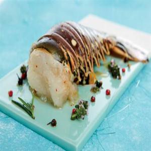  Produits De La Mer (langouste, Thon, Poulpe...) - poissons  notre soci&eacute;t&eacute; vend des produits de la mer en frais et surgel&eacute; (bateau et avion) du kg &agrave; la tonne en fonction de votre besoin. liste non exhaustive de nos produits langouste blanche surgel&eacute; sous vide pr&eacute;cuite ou vivante  langouste rose 