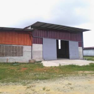  Location Entrepot 2000 M2 La Zone Industrielle - autres location entrepot 2000 m2 enti&egrave;rement couvert,  tr&egrave;s bon &eacute;tat,  tr&egrave;s bien accessible,  tr&egrave;s bonne situation,  disponible &agrave; yopougon- zone industrielle,  &agrave; abidjan,  cote d'ivoire.--prix loyer.   6.000.000  francs cfa par mois--conditions.   05 mois + 01 moi
