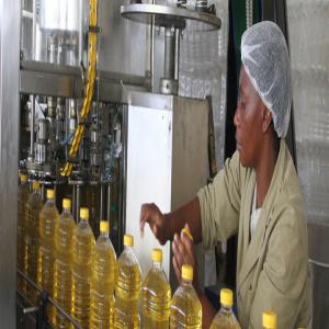  Peanut Oil Cotton Oil - olis product description- peanut oil----pack size - 25kg, 50kg and 200kg----appearance - pale yellow oily liquid,  almost odorless----acid number - less than 0.40 mg koh/g----peroxide value - less than - 5.0 meq o2/kg----specific gravity - 0.912 - 0.918g/ml----oleic acid - 35 - 72%----linoleic acid - 13 - 