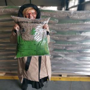 Boulettes En Bois - energie renouvelable jsme výhradním dodavatelem dřevěných granulí pro wood pelety německo a francie. vyrobeno na ukrajině. materiál 100% borovice. vynikající kvalita certifikace navíc a 15 kg pytlový balíček. sklad v cz. cena ​​včetně dopravy do francie 590 eur. pouze celá