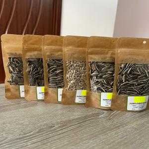  Grains De Tournesol Oiseaux - fruits secs et graines grillées vente et fournie en europe grains de tournesol plusieures tailles et varietes . en sac de 25kg . personnalisation possible . tous les certificats disponibles . prix livre a la tonne 1180 euros. en camion 20 tonnes . --a me consulter sur watsup ,  responses en 24 h .--capacite 5 camions par semaine.