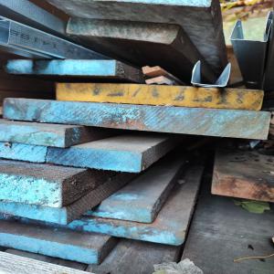  Vend Bois Exotique Mahogany, Sec Depuis 30 Ans. - bois charbon fibre vend mahogany d'origine br&eacute;silien estoquer depuis 30 ans. plusieurs tailles. &eacute;paisseur environ 40mm largeurs environ 400mm longueurs 3/4/5 mtrs. plus d'informations par mail.