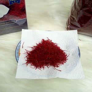  Saffran Royal Afghan Grade1. - épices aromates  je vous propose safran royal afghanistan  grade 1 de meilleur qualit&eacute; le prix varient selon la quantit&eacute; demand&eacute;e merci ..