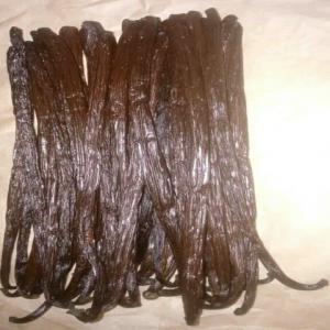  Vente Des Produits Locaux. - épices aromates bonjour, --offre sp&eacute;ciale saint valantin.--vanille planifolia de madagascar.----bourbon gourmet et non fendue.----taux de vanilline - 1, 8 &agrave; 2, 3%--taux d'humidit&eacute; - 30%--vanille collect&eacute;e 2022.--souple et bien parfum&eacute;e.--prix tr&egrave;s n&eacute;gociable.--moyen de 