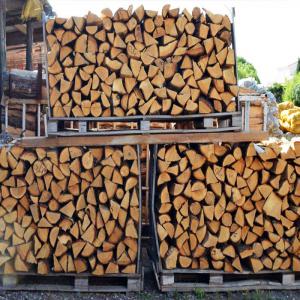  Bois De Chauffage De Très Bonne Qualité - bois charbon fibre  nous mettons en vends les bois de chauffage de tr&egrave;s bonne qualit&eacute; tr&egrave;s &eacute;conomique et indispensable pour votre confort pour l'hiver. bois bien dur bonne combustion bien brais&eacute;e 100 % chene hetre frene charm&eacute; bois fendu et taill&eacute; en