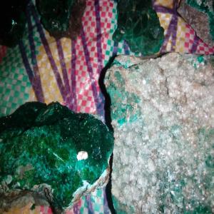  Produit Minier Disponible En Quantité - mine terrain concession salut! actuellement nous sommes à la recherche des potentiels investisseurs et acheteurs qui peuvent investir et acheter  dans le secteur minier dont nous détenant des réserves minière non exploitées nous avons du zinc , or , diopstas,  20 tonnes de quartz,  mercure et