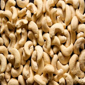  Noix De Cajou De Bonne Qualité Disponible - fruits secs et graines grillées nous disposons d'une grande quantité de noix de cajou au sénégal . nous recherchons des clients sérieux pour une meilleure collaboration basée sur la relation de confiance .
