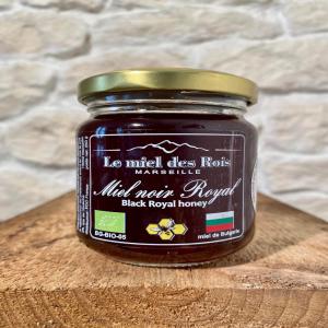  Miel Noir Royal Bio, Bulgarie Aop - produits sucrés grossiste en miel de france et du monde. nos avons en stock plus de 30 sortes de miel bio et conventionnel. ils sont- non mélangés,  non pasteurisés,  brut,  non filtrés,  extrait à froid. nous vendons en vrac ou en pots. expédition en france ou à l'&eacu