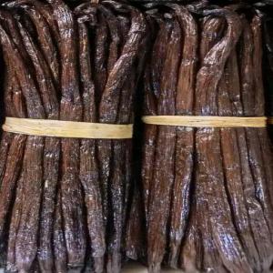  Propose Vanille De Madagascar - café cacao thé propose de la vanille de madagascar qualité « bourbon noire gourmet ». --production 2022--vanille provenant directement du producteur de sambava,  souple,  grasse et odorante. --taille de la gousse de 17 à 19 cm de moyenne--produit de première qualité idéal pour vos 