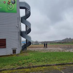 Production Électricité Verte - energie renouvelable nous sommes concepteurs et constructeurs d'unités industrielles de traitement de déchets non toxiques à fin de fourniture de produits dérivés,  et d'électricité verte en très grande quantité,  notre process industriel est vertueux et &eacu