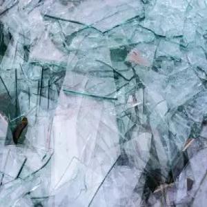  Déchets De Verre - energie renouvelable je suis de tanger je mets en vente 10 tonnes de d&eacute;chets de verre / mois ( ne n&eacute;cessite pas de tri ) voir la photo proposez moi le prix de vente qui vous convient
