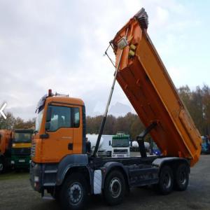  Camion-benne Man Tga 41.430 8x4 Euro Steel Tipp - transport transit logistique marque manmodèle tga 41.430 8x4 euro 3 steel tipper 18 m3type camion-bennedate de 1ère immatriculation 2005-11-04kilométrage 591600 kmcapacité de charge 16140 kgpoids net à vide 15860 kg abs--escription--dimensions hors-tout longueur - 9.5 m,  largeur - 2.5 m--r&eac