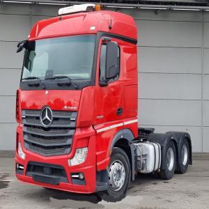  Mercedes Actros 3348 6x4 - transport transit logistique streamspace standklima 2x tanks euro 6 2015 | 480.538 km | automatique | 480 hp | euro 6 | 6x4 sp&eacute;cifications g&eacute;n&eacute;rales r&eacute;f&eacute;rence nr 70180231 marque mercedes type actros 3348 cabine streamspace c&ocirc;t&eacute; conducteur gauche kilom&eacute;trage 48