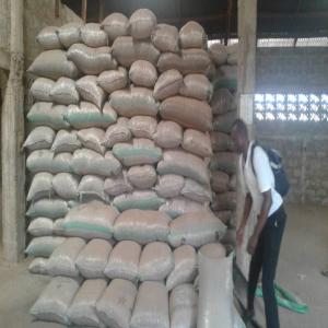  Arachide Bénin En Stock Vendre - fruits secs et graines grillées a vendre arachides de très très bonne qualité--produit au bénin--quantité - 9 tonne disponible--prix - 450fcfa / kilo--possibilité de réduction 