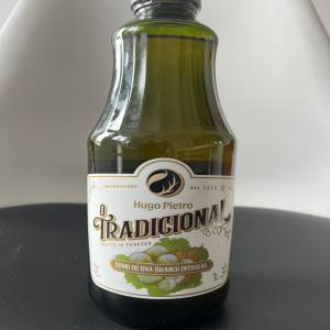  Jus De Raisin 100 - boissons non alcolisée jus de raisin blanc----jus de raisin blanc 100 % fruit - sans sucre et/ou eau ajout&eacute;s - produit naturel----origine - rs br&eacute;sil --ingr&eacute;dients - raisin frais de niagara et antioxydants ins300 (vitamine c) et ins 220.----vari&eacute;t&eacute;s de raisin - raisin niagara pasteuris&e