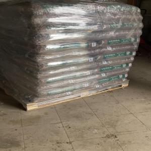  Pellets Origine Ukraine 100% Ecologique - horticulture plante biocarburant vente par camion pellets bois pellets 6 mm a1  minimum 4 camions de pellets origine ukraine 100 % &eacute;cologique. avec un tr&egrave;s bon rapport qualit&eacute; prix. conditionnement sachets de 15 kg. tout les certificats iso disponibles sur demande. 260 euro tonnes 