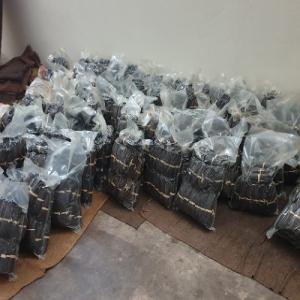  Vanilla Beans Exporter From Madagascar - aromatic spices we supply greatest quality vanilla pods from madagascar from the north eastern country grow and 100% natural products specification item name vanilla beans length 17cm 20cm moisture 30% 35% vanillin 1.6% 2 4% application ice cream baking vanilla homemade cakes pastry perfumes vanilla bean