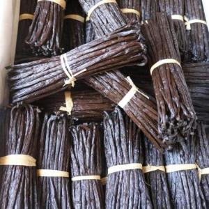  Vanilla Beans Provider From Madagascar - aromatic spices we supply greatest quality vanilla pods from madagascar from the north eastern country grow and 100% natural products specification item name vanilla beans length 17cm 20cm moisture 30% 35% vanillin 1.6% 2 4% application ice cream baking vanilla homemade cakes pastry perfumes vanilla beans 