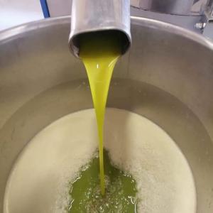  Huile D'olive Vierge Et Extra Vierge Marocaine - huiles production et export  de l'huile d'olive vierge et extra vierge marocaine dune qualité internationale avec un prix raisonnable .