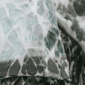  Pro Recherche Repreneur Pare-brise Recyclé 100% - energie renouvelable grand stock 1000 t &eacute;volutif depuis les ann&eacute;es 30 les vitres de voitures sont lamin&eacute;es pour empecher que le verre ne se brise. chaque ann&eacute;e une voiture sur vingt re&ccedil;oit une nouvelle vitre. l industrie recycle ce type de verre des pare brises depuis longtemps mais 