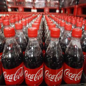  Vente En Gros De Boissons Gazeuses Cola Coca - boissons non alcolisée vente en gros de boissons gazeuses cola coca nous fournissons des boissons gazeuses et des boissons gazeuses disponibles en canettes et en bouteilles (250 ml 330 ml et 500 ml). pret pour l'exp&eacute;dition internationale avec les meilleures offres de prix. canettes de coca cola de 330 ml 