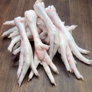  Chicken Paw And Feet - viandes et oeufs  propose des pattes de poulets ( chickens paw et feet ) ou autres morceaux. origine br&eacute;sil top 5 des plus gros exportateurs.minimum 20 containers/mois proc&eacute;dure lettre d'intention d'achat = prix=fco=preuve de fond( pof) ensuite documents puis spa. exportation chine ok. 