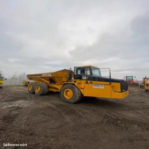 Tombereau Caterpillar D250 Série Ll - mine terrain concession bonjour--disponible a la vente--type- dumper 6x6 --marque- caterpillar--modèle- d 250 e série 2 --année- 1999 --heure- 10900 --très bonne état --toute autre machine disponible agricole forestier btp poids lourds grue mobile recyclage carrière levage ... --pi