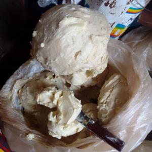  Beurre De Karité Disponible En Quantité - fruits et légumes etes vous &agrave; la recherche d'une source fiable de beurre de karit&eacute; de qualit&eacute;? nous sommes bas&eacute;s au c&oelig;ur de korhogo en c&ocirc;te d'ivoire et nous sommes fiers de vous pr&eacute;senter notre offre exceptionnelle de beurre de karit&eacute; en gros. notre engagement