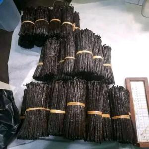  Black Bourbon Vanilla Beans From Madagascar - aromatic spices we are a leading vanilla beans supplier. we provide madagascar origin quality bourbon vanilla beans at affordable rates price. delivery lead time within 7 working days application ice cream pastry dessert perfume vanilla cake recipe extraction appearance soft flexible vanilla beans sh