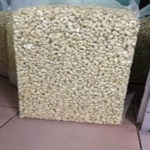  Amande De Cajou Ww320 - fruits secs et graines grillées  &agrave; tous nous recherchons de potentiels acheteurs et d&eacute;cideurs locaux pour l'achat des amandes de cajou (ww320) &agrave; 3500 le kg mod&egrave;le en carton de 22 68 kg conditionnement sous vide origine c&ocirc;te d'ivoire commande minimale 20 cartons incoterms fo