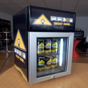  Cherche Grand Distributeur/la Boisson Énergisante - boissons non alcolisée bonjour, nous produisons de la boissons énergisante marque espagnole force one de qualité premium,  le siège basé en espagne usine en autriche canettes de 250 ml, 330 ml et 500 ml ( original   et avec  saveur ) des ingrédients de haut qualité et eau de source,  
