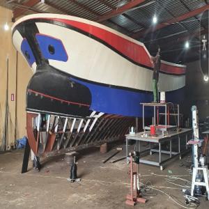  Fonds De Commerce Et Bateau Vendre - equipement maritime longueur 13 70 m largeur 5 70 m hauteur de tete 3 70 m sur le c&ocirc;t&eacute; 2 10 m sur le c&ocirc;t&eacute; hauteur de l'entrep&ocirc;t 2 50 m capacit&eacute; de charge 70 tonnes capacit&eacute; de l'entrep&ocirc;t 38 tonnes squelette 180 npi mat&eacute;riau de revetement poly&eacute;thyl&egrave