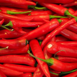  Vente: Huille Rouge, Sel Gros Grain, Piment Rouge - publicité-nouveaux produits nous mettons en vente- huille de palme,  sel gros grain ( sel pour la spiritualité),  piment rouge,  sorgho....--nous recherchons aussi des partenaires.--n'hésitez pas à nous contacter si vous etes intéresse.