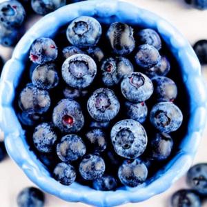  Myrtilles Sauvages Iqf Surgelées. - fruits et légumes nous offrirons prochainement nos myrtilles sauvages iqf. class b.--origine ukraine où se trouve notre usine. --livraison en dap europe.